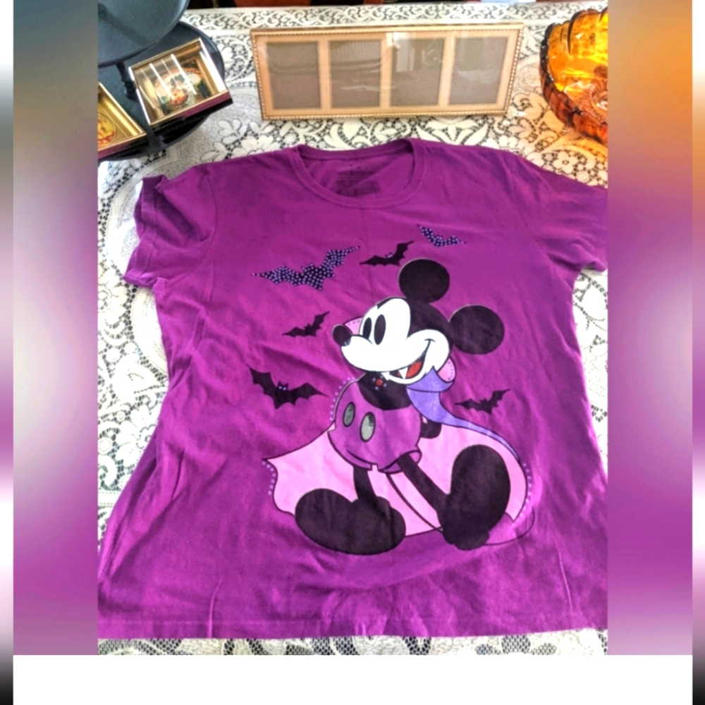 Rare Disney Halloween Tshirt Top Mickey Mouse Vampire Whimsygoth Park Bat Day